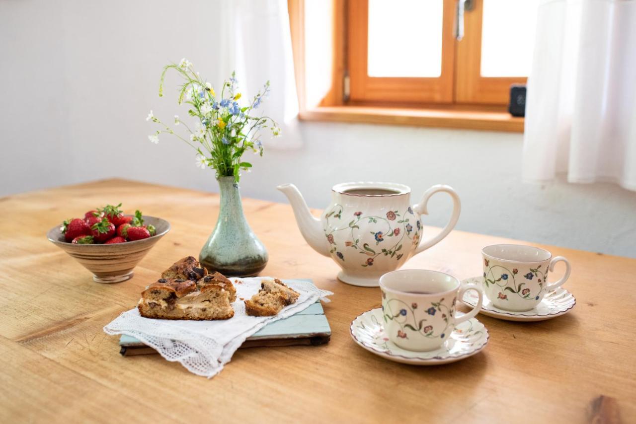 Wild Flower Cottage In Трента Экстерьер фото